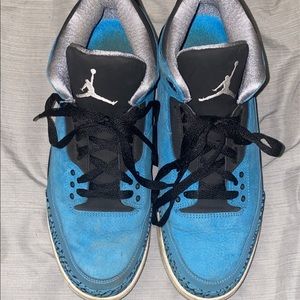 Air Jordan “Powder Blue” 3s